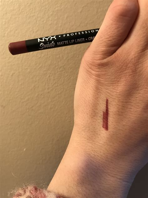 Lip liner with a touch of magic from nyx